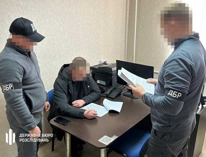 ДБР повідомило про підозру посадовцю військової частини, який закуповував хліб за завищеними цінами