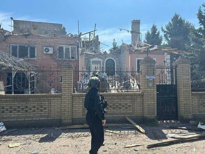 РФ скинула авіабомби на Олександро-Калинове на Донеччині, дві людини загинули